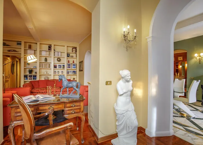 Condotti Spanish Steps Ambassador Apartment Rom